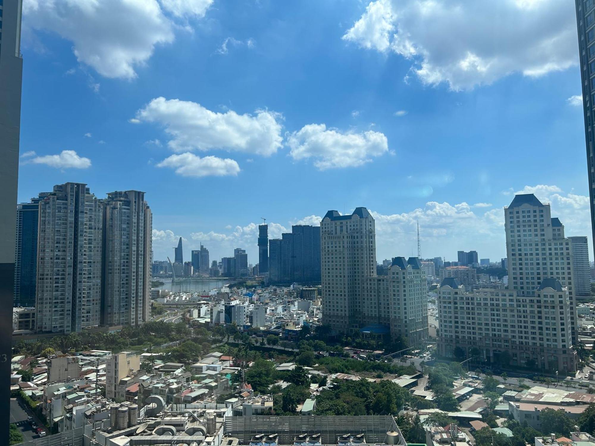 Luxhomes Saigon - Vinhomes Central Park Ho Chi Minh-staden Exteriör bild