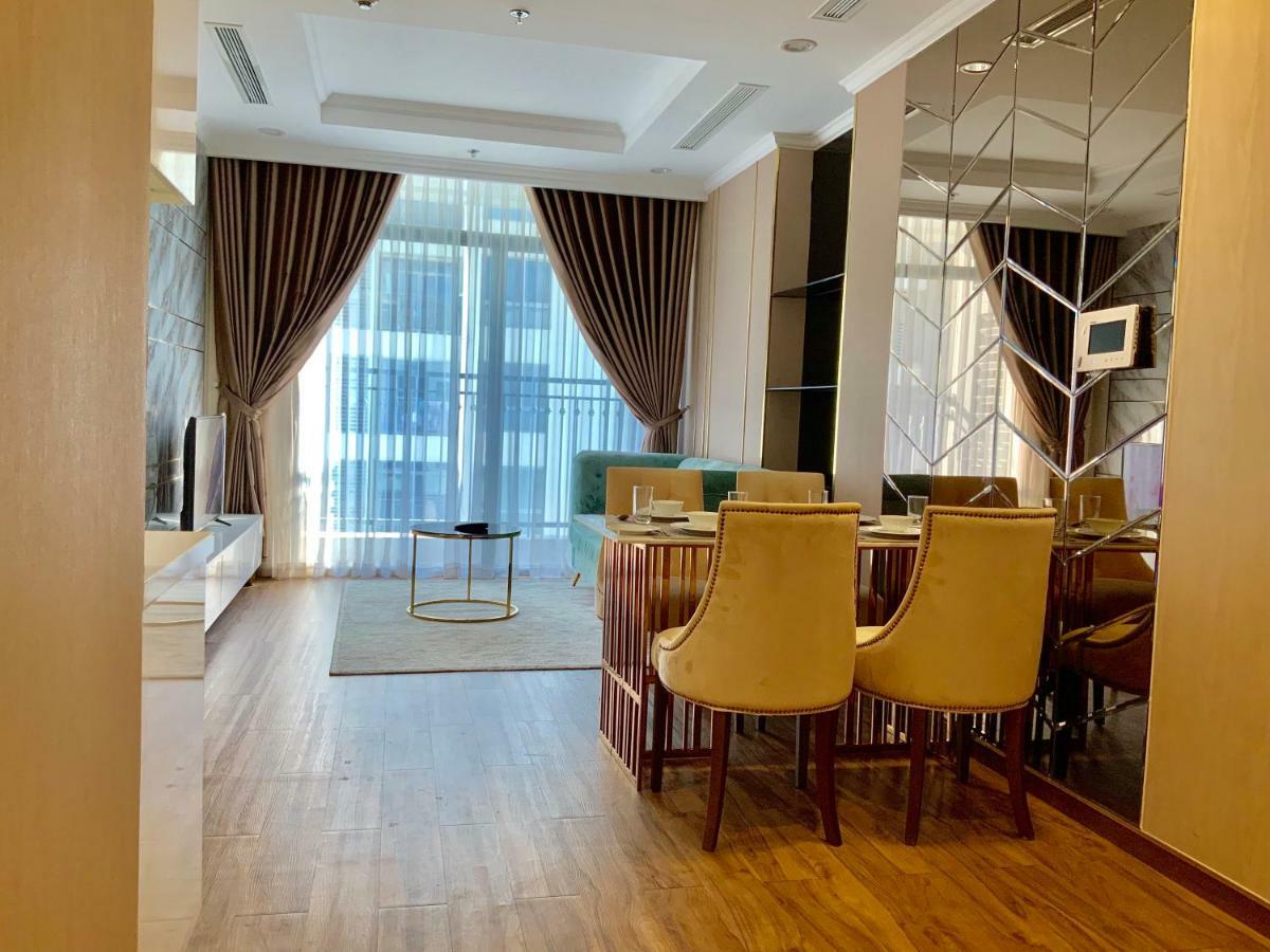 Luxhomes Saigon - Vinhomes Central Park Ho Chi Minh-staden Exteriör bild